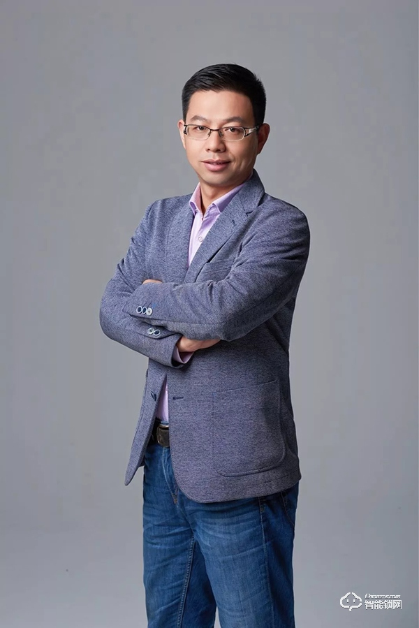 李建新：打造爆品，不要不好意思抱大腿，機會來了需要厚著臉抓住