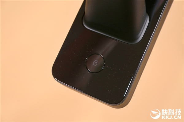 小米首款高端全自動智能鎖圖賞，1699元一觸即開門