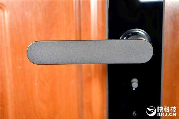 小米智能門鎖Pro圖賞：1599元帶高清可視門鈴