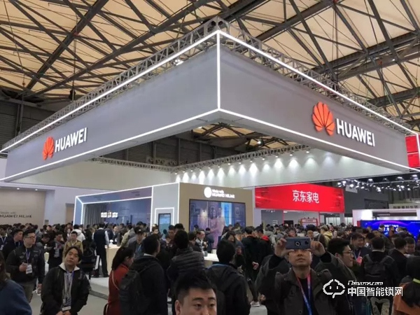 華為攜HiLink品多智能鎖亮相AWE，強(qiáng)勢(shì)布局智能家居領(lǐng)域