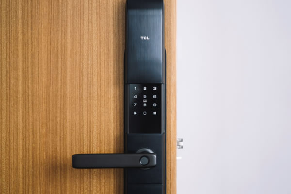 買買買之后還要裝裝裝！TCL物聯網智能鎖K5讓你免除安裝的繁瑣