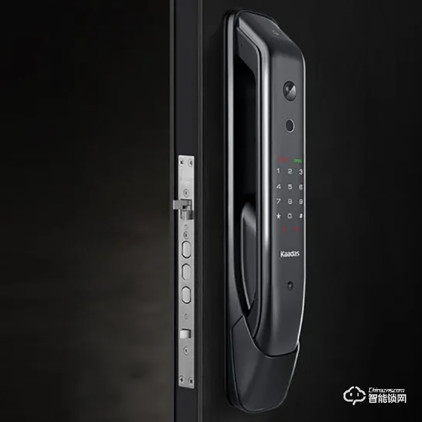 刷個臉秒進屋，這個智能鎖還是個24小時守門人