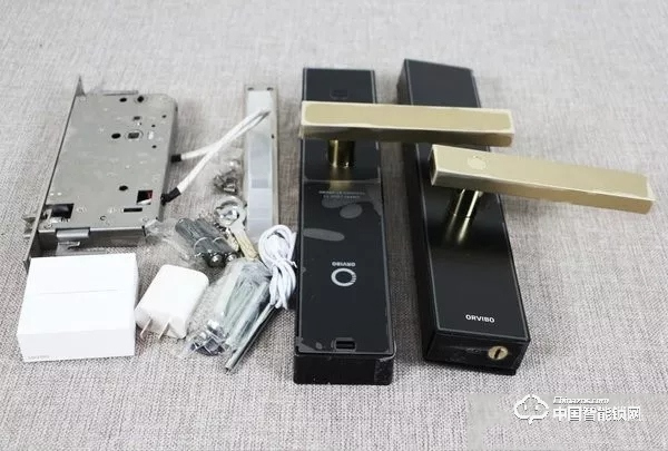 歐瑞博T1智能門(mén)鎖體驗(yàn)：指紋識(shí)別精準(zhǔn)支持多項(xiàng)智能防護(hù)