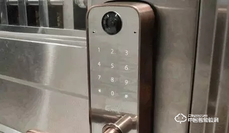 體驗(yàn)樂(lè)橙K5智能指紋鎖：主動(dòng)防御讓家更安全