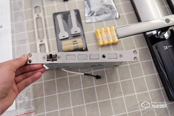 全家人的幸福守護，金指碼指紋鎖K51使用評測