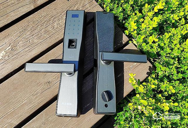 方正智能鎖評測：高科技時(shí)代，用方正智能鎖住家的安全