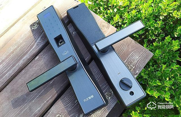 方正智能鎖評測：高科技時(shí)代，用方正智能鎖住家的安全