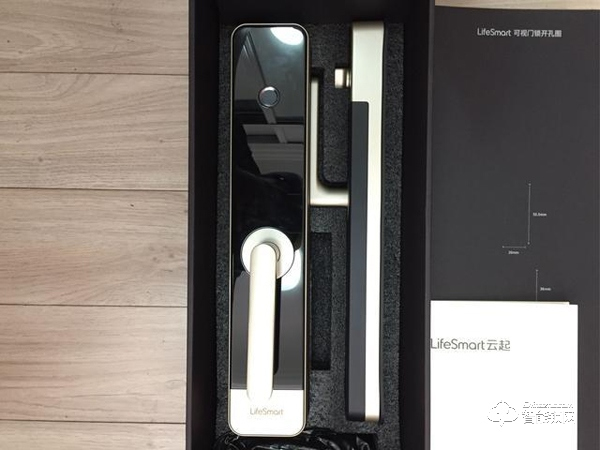 這款云起指紋鎖是榮獲了IF設計大獎的產品設計材質做工都無可挑剔