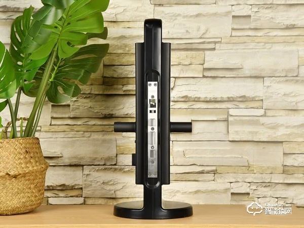 體驗鹿客Classic 2S智能鎖 開門無需等待