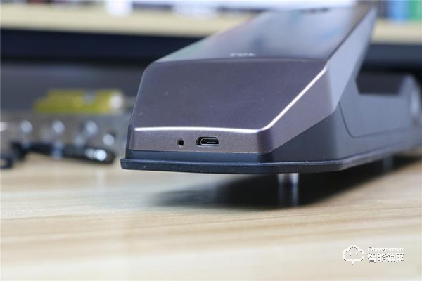 TCL智能鎖實力攪局，外觀新穎別樹一幟，一鍵開關更方便