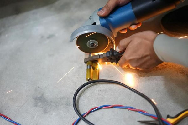 便捷安全兩不誤，希箭C1炫酷黑全自動智能鎖入手記