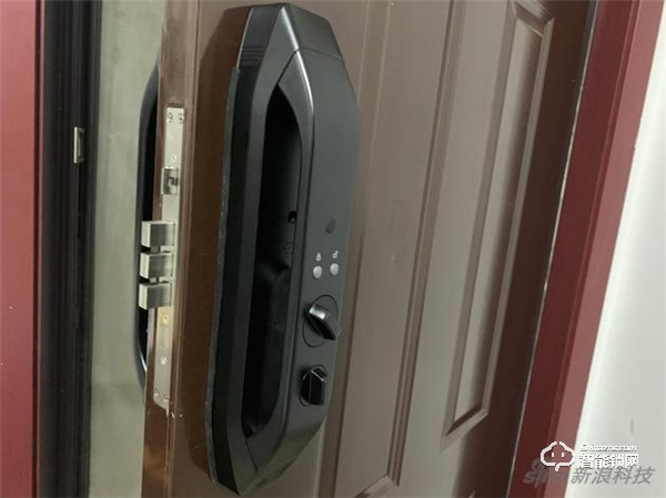 小嘀3D人臉識別智能鎖R5評測：門鎖看臉的時代到來