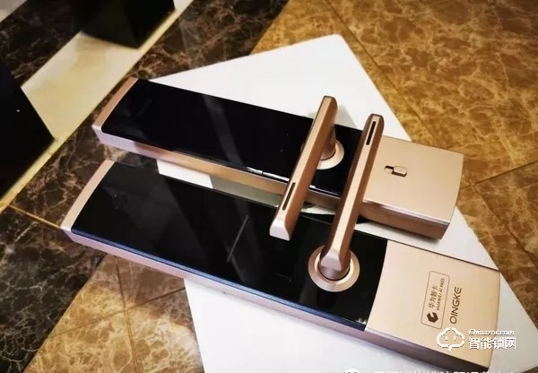 華為花粉投稿，青稞智能鎖 T7 新鮮開(kāi)箱分享！