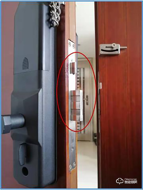 指紋鎖什么品牌好？德施曼、鹿客、派瑞軍工裝甲智能鎖試用測評