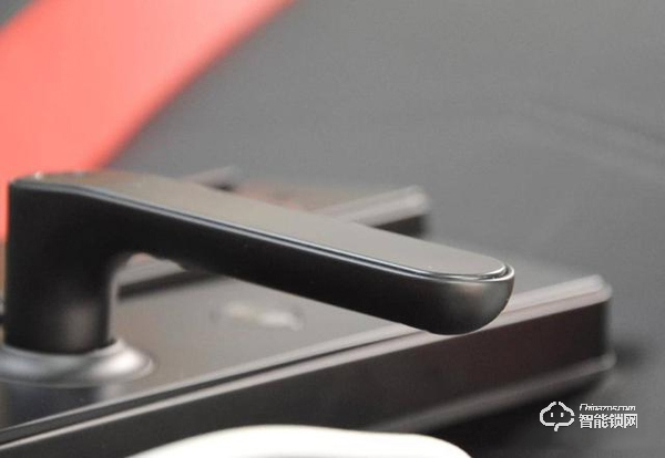 夠安全，買得起，售價僅幾百元的小益E206T智能鎖測評