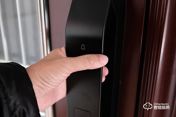 德施曼R7人臉識(shí)別智能鎖，換一個(gè)更加輕松的方式進(jìn)家門