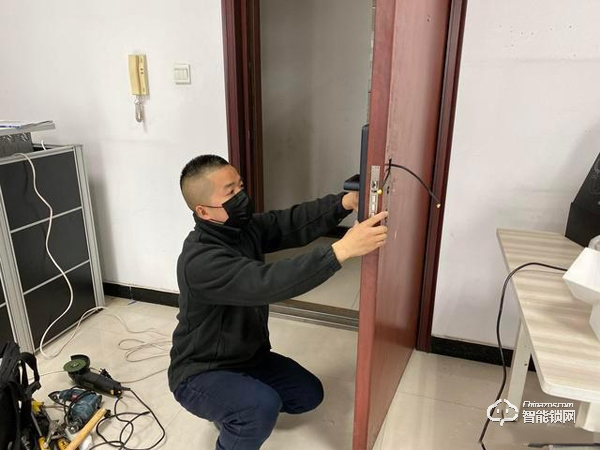 智能門鎖如何選？Aqara N200詳細(xì)評(píng)測(cè)：內(nèi)外兼修，優(yōu)點(diǎn)多于缺點(diǎn)