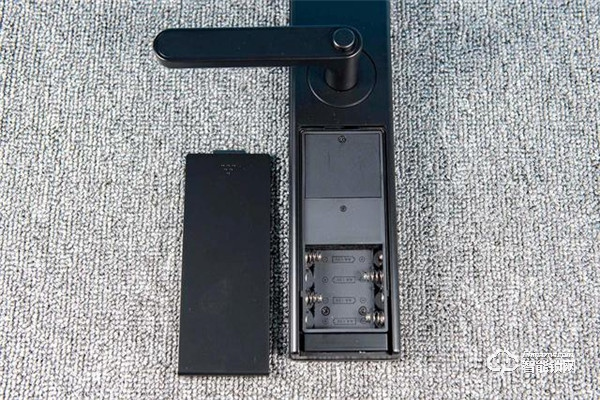 簡配安全不減，鑰匙終結者，體驗米家智能門鎖青春版