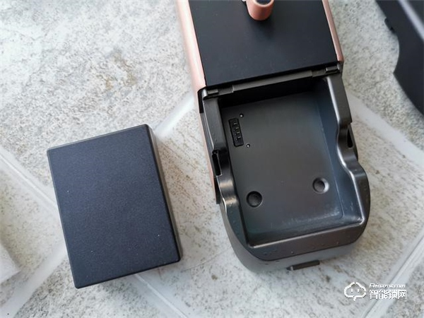 用了指紋鎖，才知道出門多便捷！希箭C1智能門鎖測評