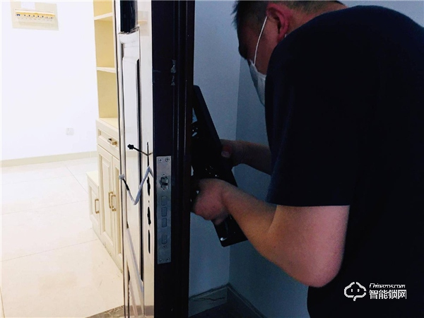 新增三大傳感技術，德施曼T91P智能鎖，讓門鎖安全系數更高