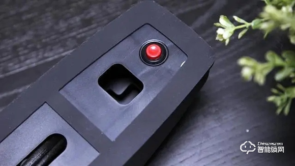 小益X6S智能鎖，顏值爆棚 | 3.5寸可視貓眼、6種開鎖方式、支持天貓精靈系統