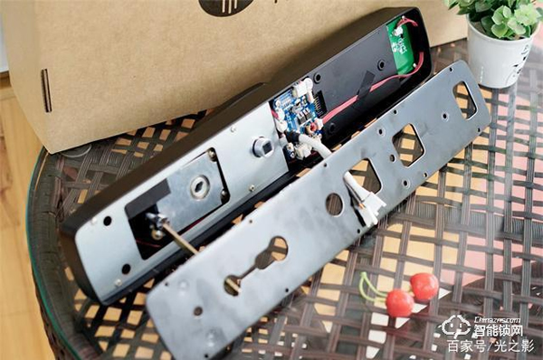 小益X6智能鎖天貓版測評：門鈴貓眼和門鎖三合一，更安全更實惠