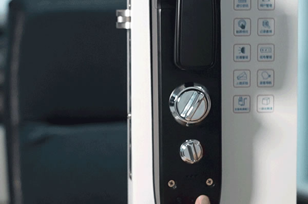 小益X6智能鎖天貓版測評：門鈴貓眼和門鎖三合一，更安全更實惠