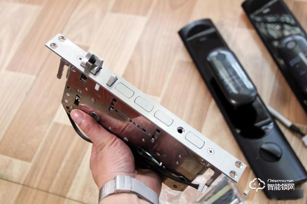 自動上鎖加持，TCL物聯網智能鎖K6P體驗