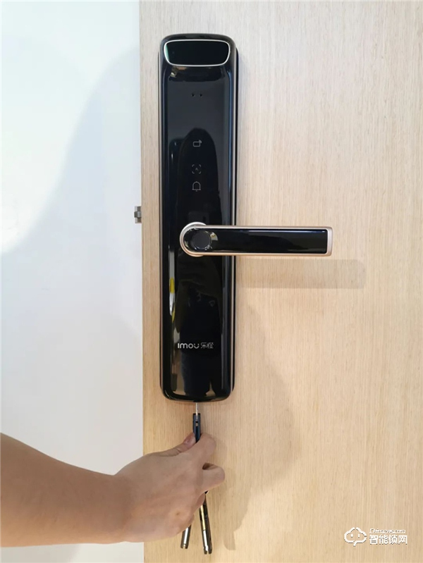 樂(lè)橙K6i人臉鎖新品測(cè)評(píng)：簡(jiǎn)約大氣，是一款值得入手的人臉識(shí)別智能鎖