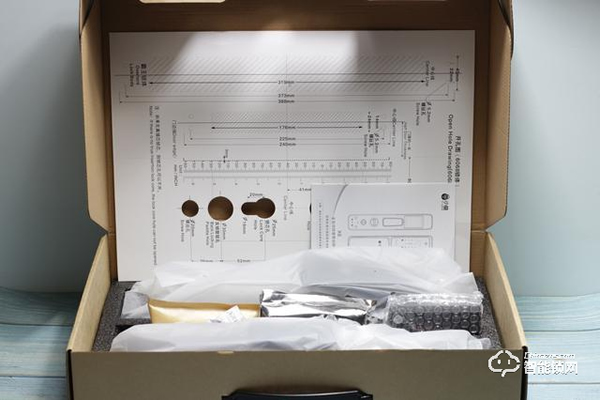 自帶貓眼遠程監控于一體：小益X6智能鎖