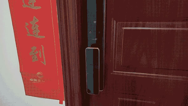 測評 | 金指碼全自動指紋鎖X3：輕奢、時(shí)尚、安全