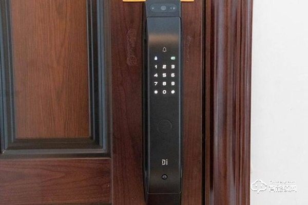 門鎖改造計劃，小嘀全自動電子貓眼鎖Q3M上線小米有品