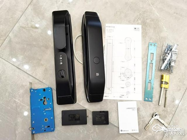 拒絕花里胡哨，德施曼小嘀Q3H智能指紋鎖體驗