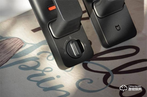 米家推拉式指紋鎖評測：顏值與實力共存，6種開鎖方式全家通用