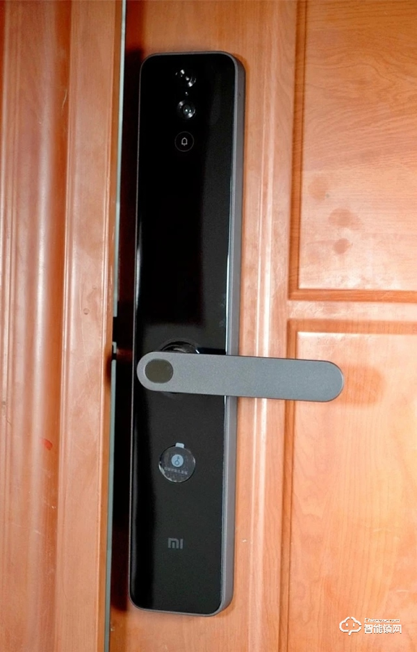 1599元難逢對手！小米智能門鎖Pro評測：貓眼、門鈴、攝像頭一步到位