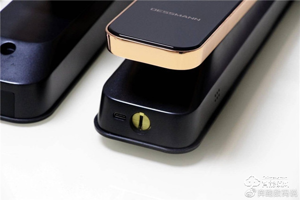 3D人臉識別開門，給家全方位守護：德施曼R8人臉智能鎖體驗