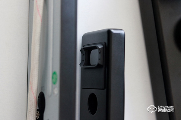 指靜脈識別+視頻語音對講，安全“看”得見：樸墅P89指靜脈智能鎖評測體驗