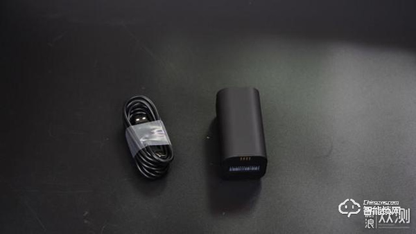 綠米全自動智能推拉鎖D100評測：自動鎖門的鎖