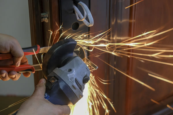 智能門鎖也帶大屏？金指碼云貓眼全自動智能鎖MK1體驗評測