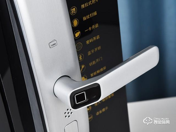 180年老牌門鎖匠心作，耶魯智能鎖YMH71評測