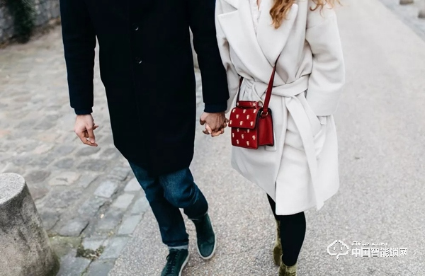 他們三人為什么選擇智能鎖