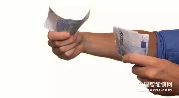 干貨丨顧客發現智能鎖買貴了，鬧著要退怎么辦？