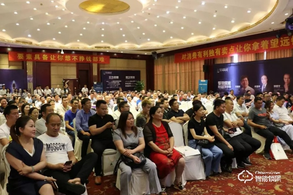 賣門賣鎖，掙錢路在王力安防