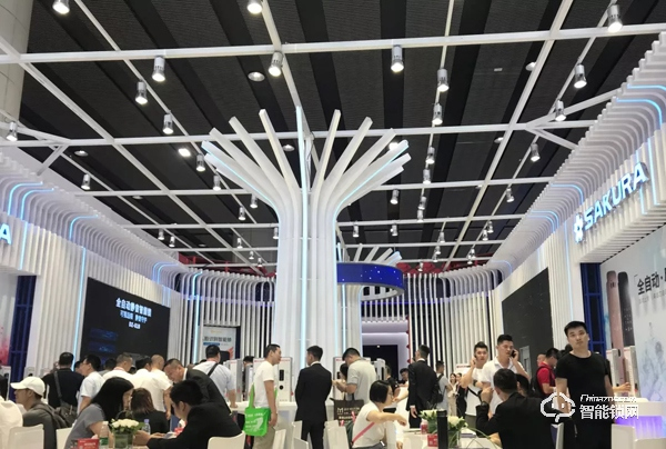 櫻花指紋鎖光科技主題展驚艷亮相廣州建博會