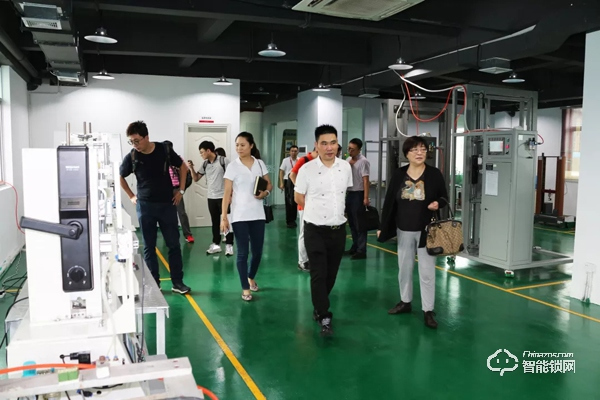 中國智能鎖行業考察行之走進櫻花指紋鎖