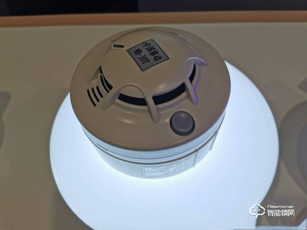 智能門鎖、智慧停車……探訪中移物聯(lián)網(wǎng) 看黑科技如何助推萬物互聯(lián)