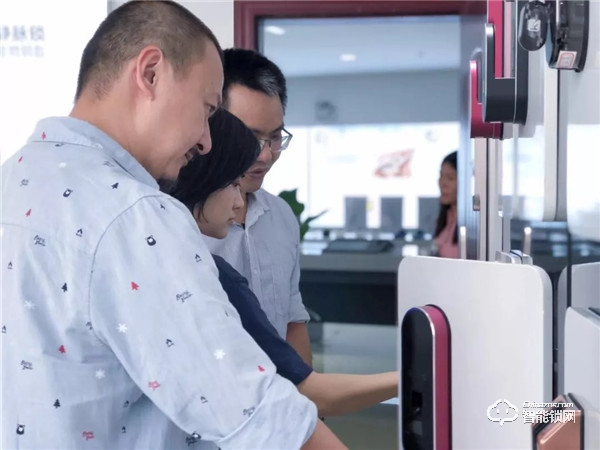 廣東廣播電視臺公共頻道來微盾科技錄制《智造生活》節目