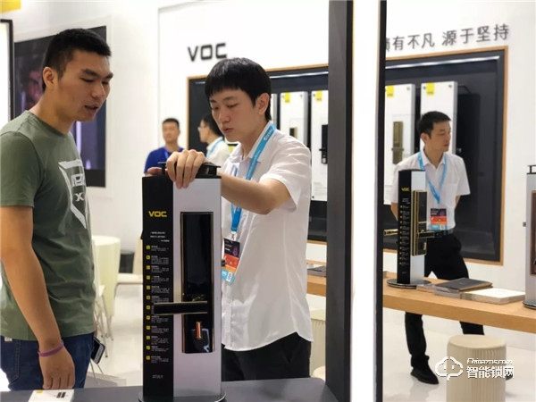 VOC &安博會 | T9智能門鎖獲金鼎獎權威認證，譽滿安博！