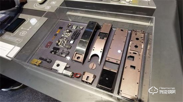 CES2020：TCL攜帶多款物聯(lián)網(wǎng)智能門鎖亮相CES