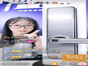 抖音直播新玩法，頂固安全門鎖這波操作很贊！